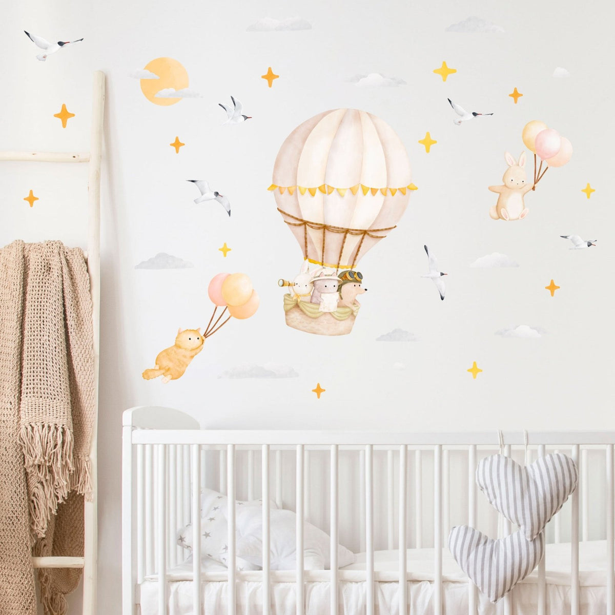 Hot Air Balloon Wall Sticker with animals for nurseries and kids